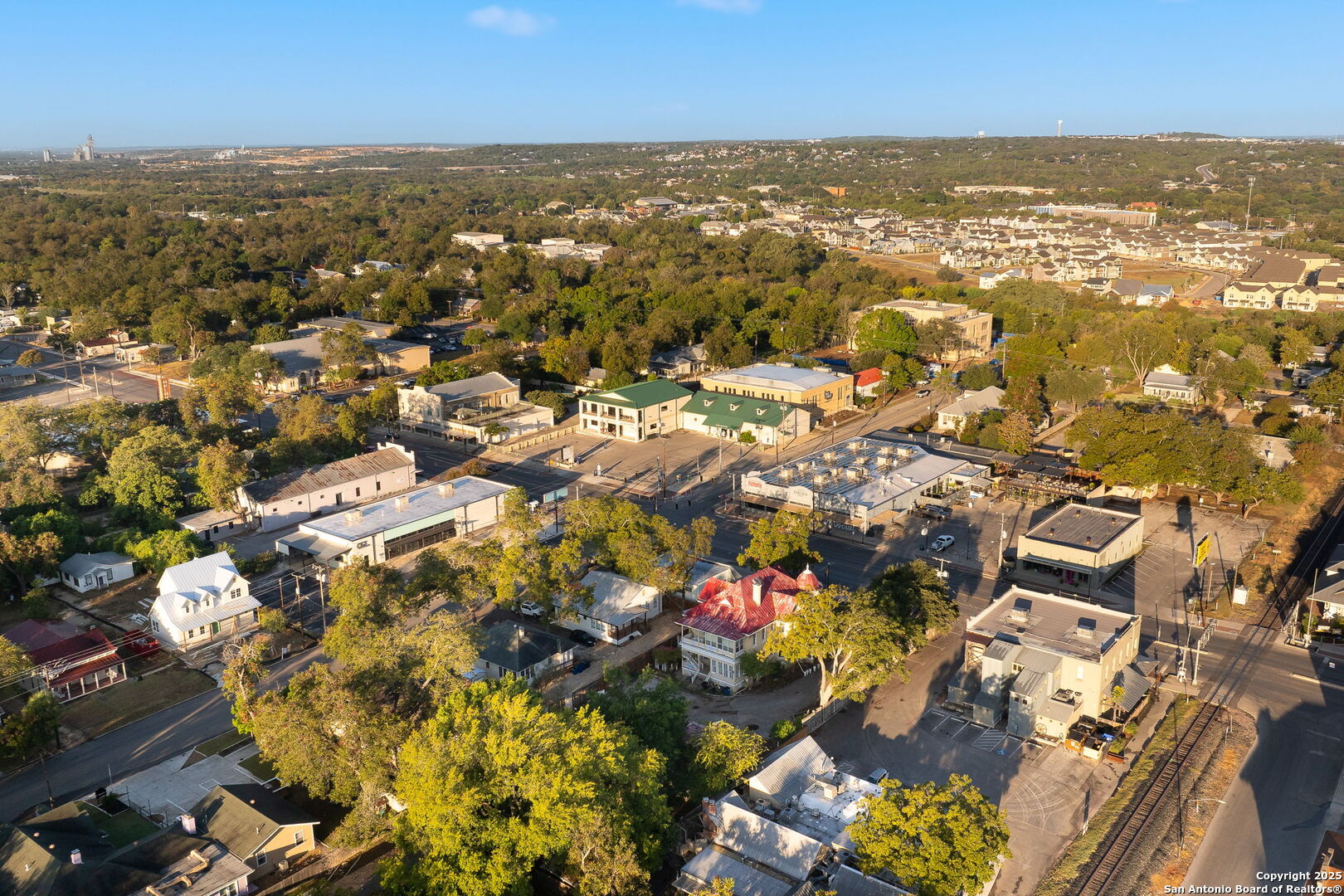 404 S Hill Avenue New Braunfels TX 78130
