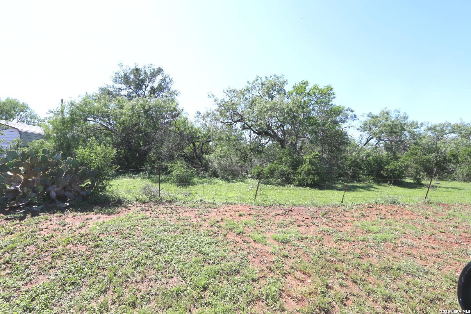 2257 County Road 475 Nixon TX 78140