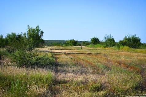 Lot 24 County Road 2500 Bigfoot TX 78005