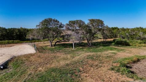 Lot 24 County Road 2500 Bigfoot TX 78005
