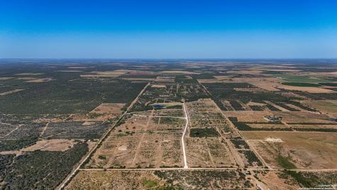 Lot 24 County Road 2500 Bigfoot TX 78005