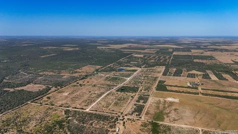 Lot 24 County Road 2500 Bigfoot TX 78005