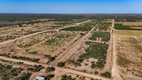 Lot 24 County Road 2500 Bigfoot TX 78005