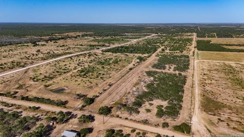 Lot 24 County Road 2500 Bigfoot TX 78005