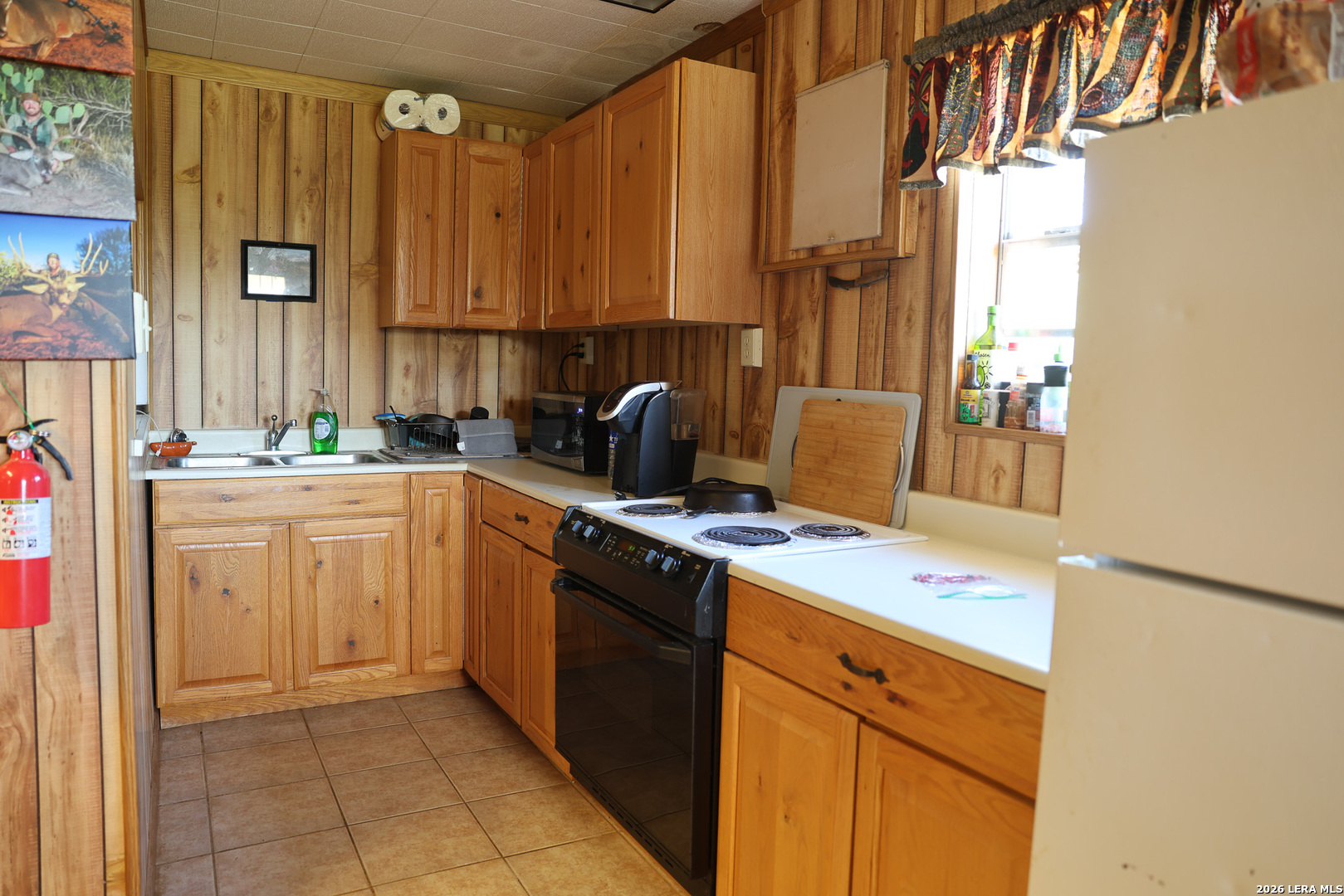 1909 Hubbard Road Cotulla TX 78014