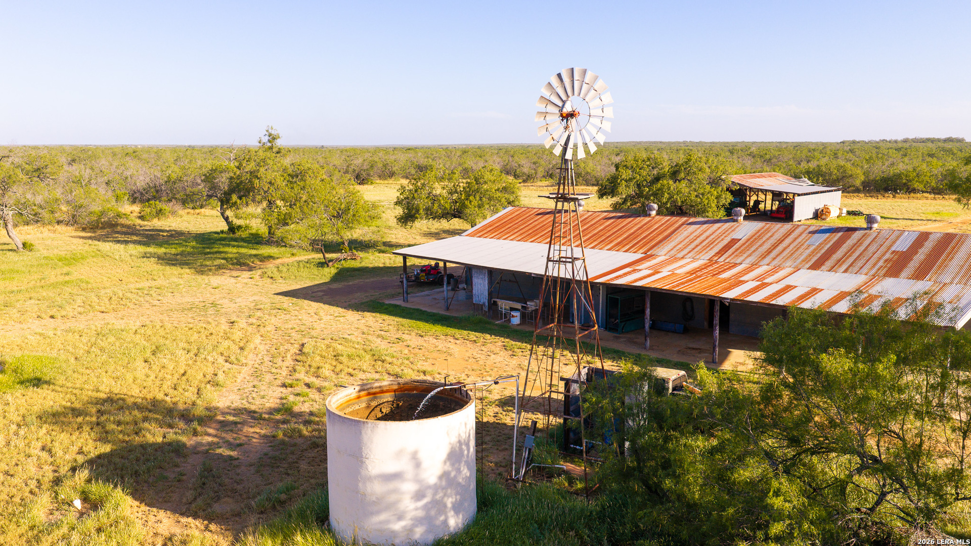 1909 Hubbard Road Cotulla TX 78014