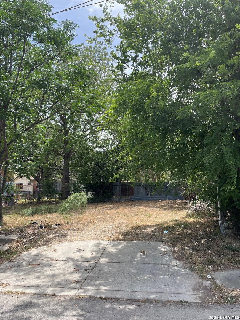 414 San Salvador San Antonio TX 78210
