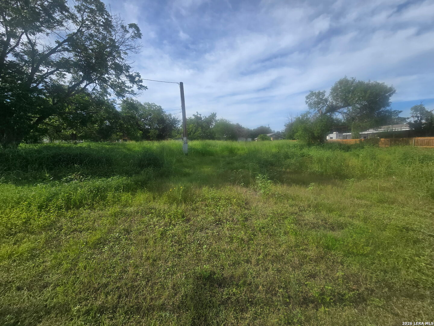8119 W Dixon Road Somerset TX 78069