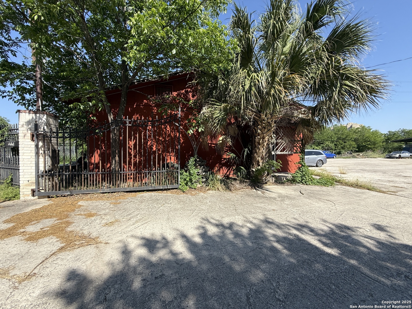 1010 W Ashby Place San Antonio TX 78212