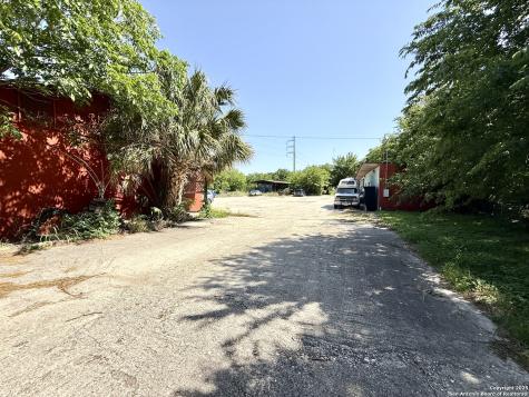 1010 W Ashby Place San Antonio TX 78212