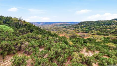 105 & 109 W Winding Loop Boerne TX 78006