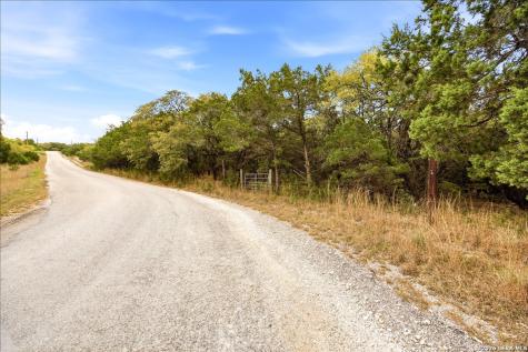 105 & 109 W Winding Loop Boerne TX 78006