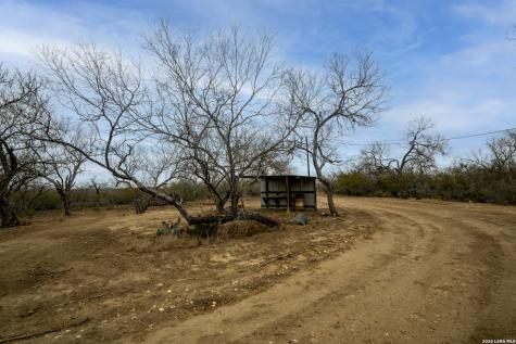 2410 San Miguel Tract #2 Moore TX 78057