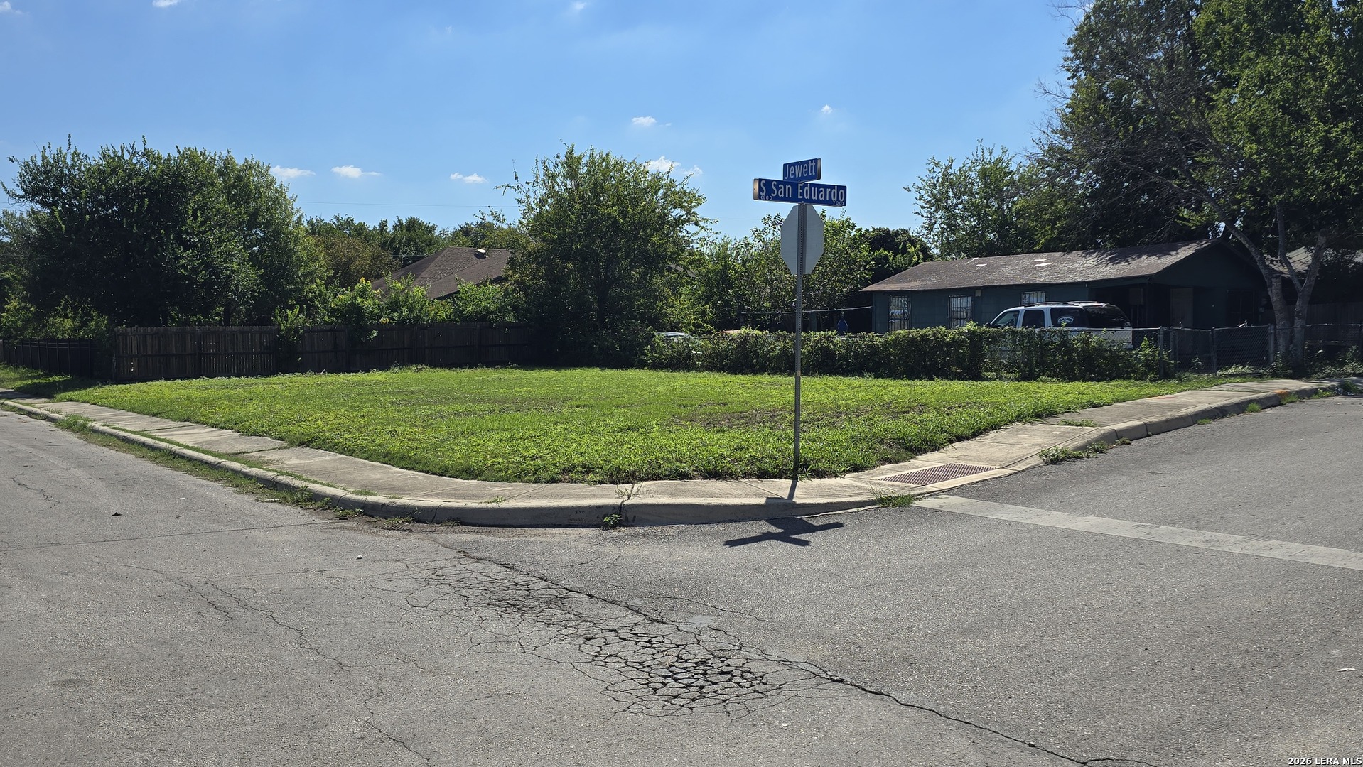 702 S San Eduardo Avenue San Antonio TX 78237