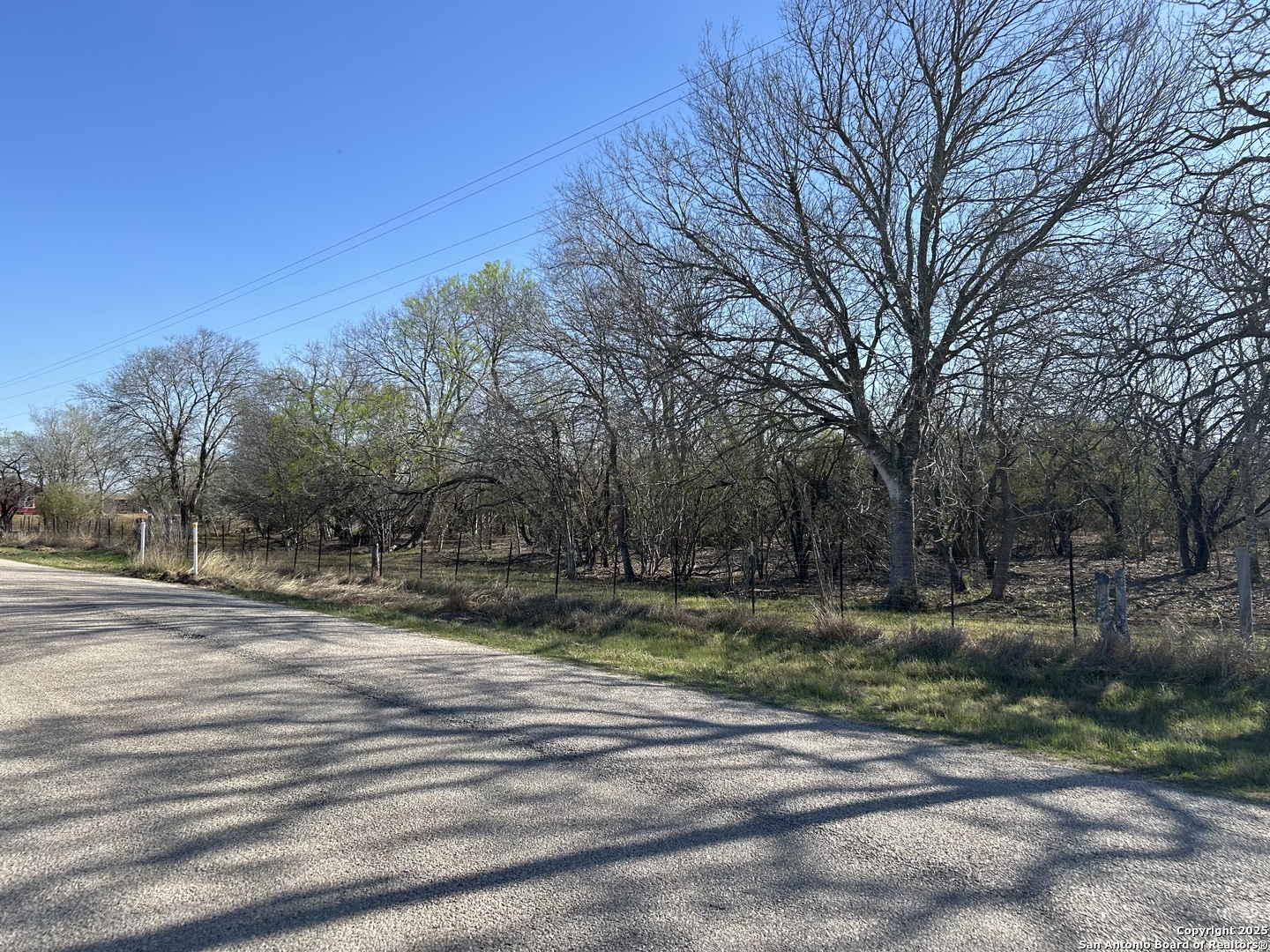 4870 Blackhill Floresville TX 78114