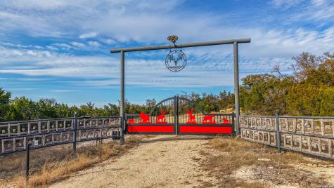 15019 County Road 310 Rocksprings TX 78880