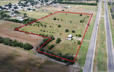 5985 Highway 90 W Hondo TX 78861