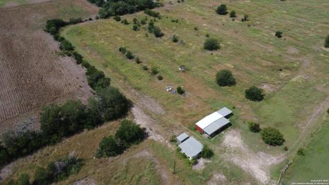 5985 Highway 90 W Hondo TX 78861