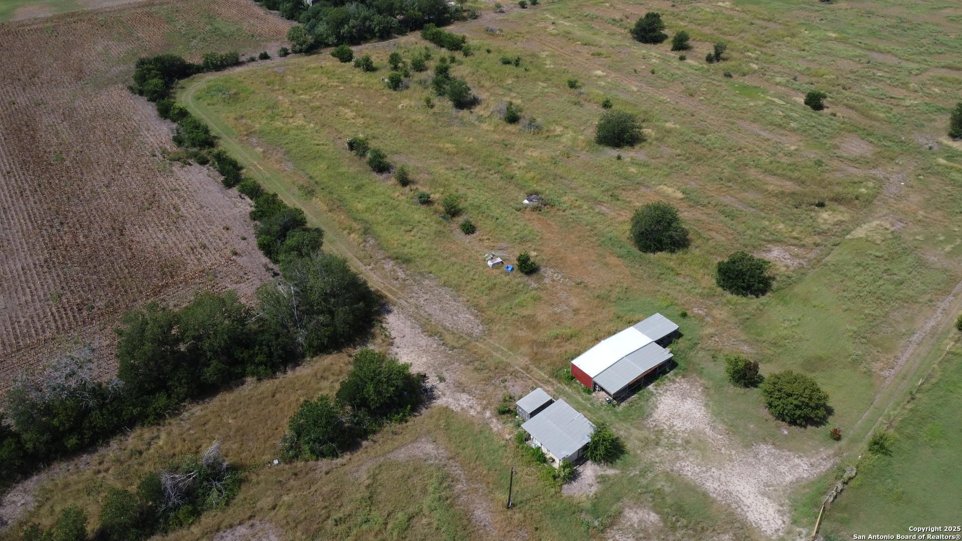5985 Highway 90 W Hondo TX 78861