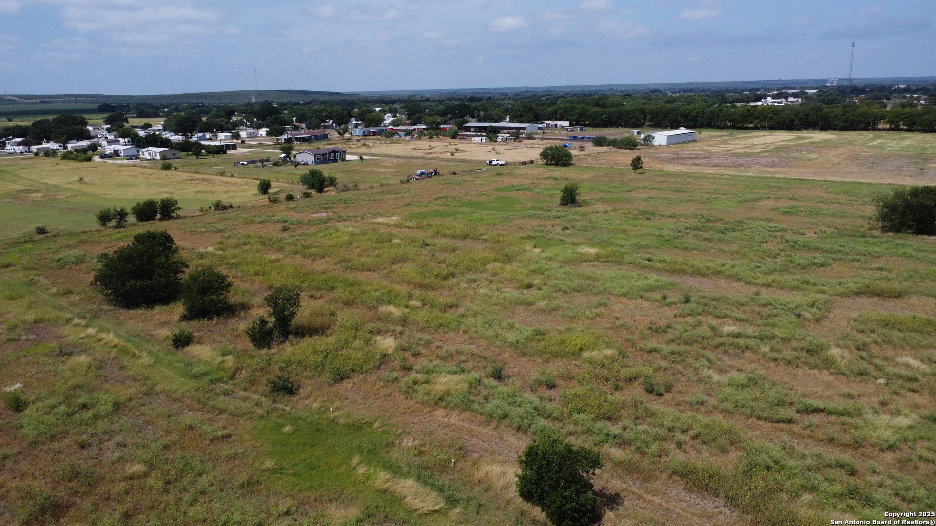 5985 Highway 90 W Hondo TX 78861