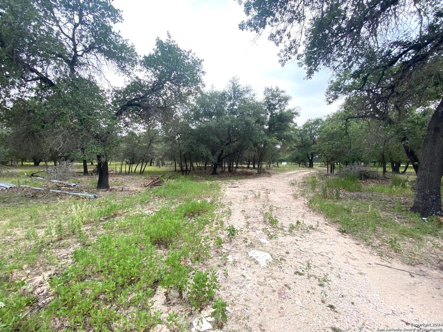 1550 E Hickory Lane San Antonio TX 78264