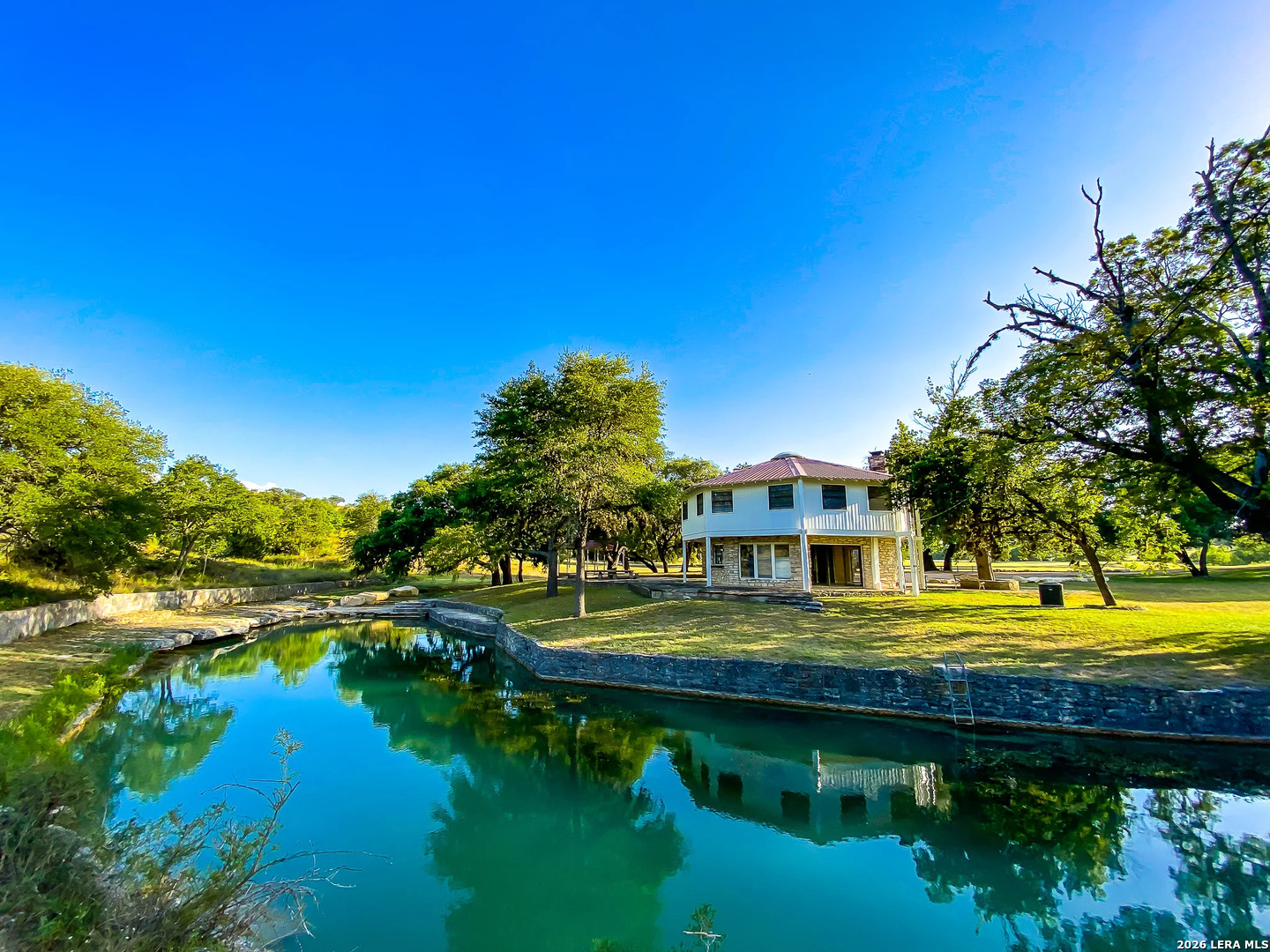 105 Majestic Hills Blanco TX 78606