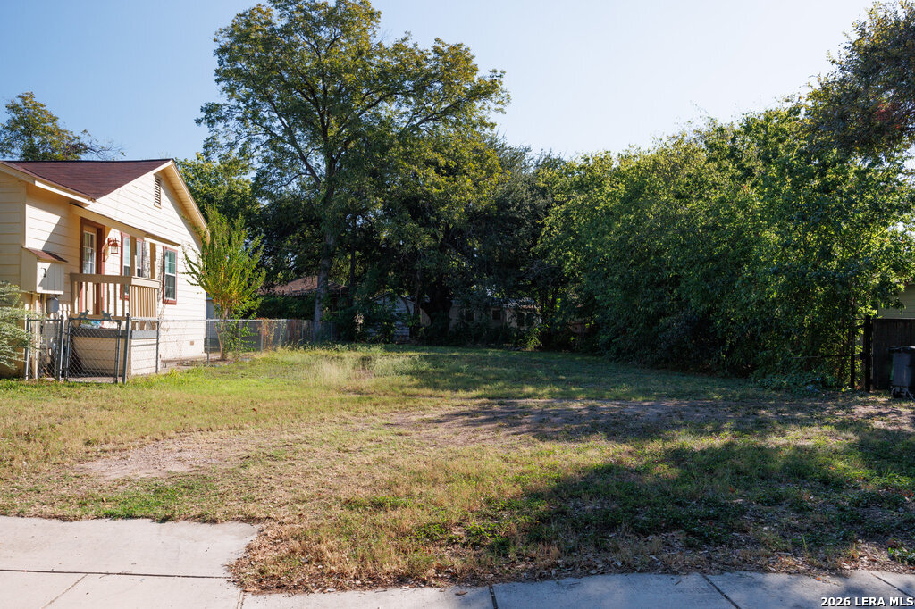 220 Pershing Avenue San Antonio TX 78209