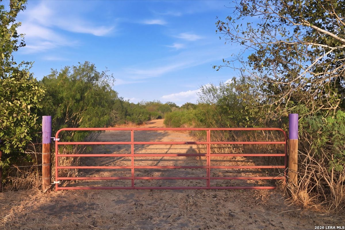 8251 County Road 106 Beeville TX 78102
