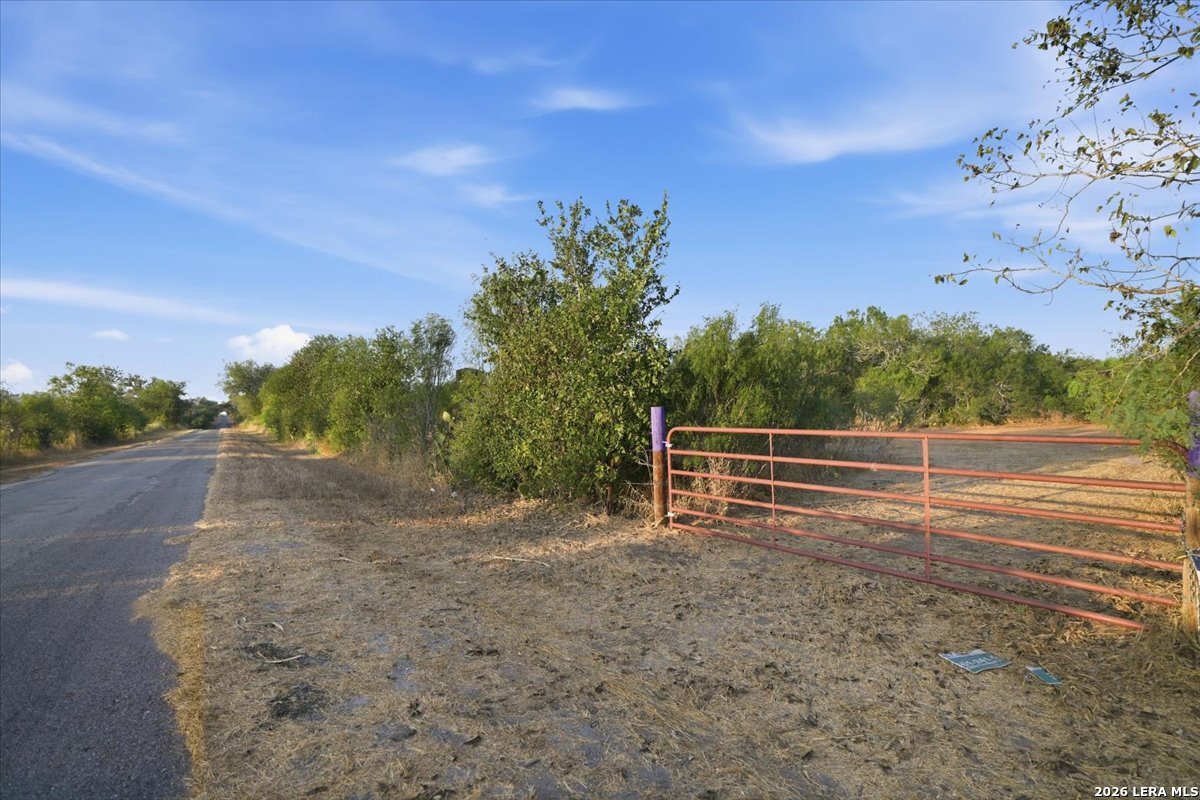 8251 County Road 106 Beeville TX 78102