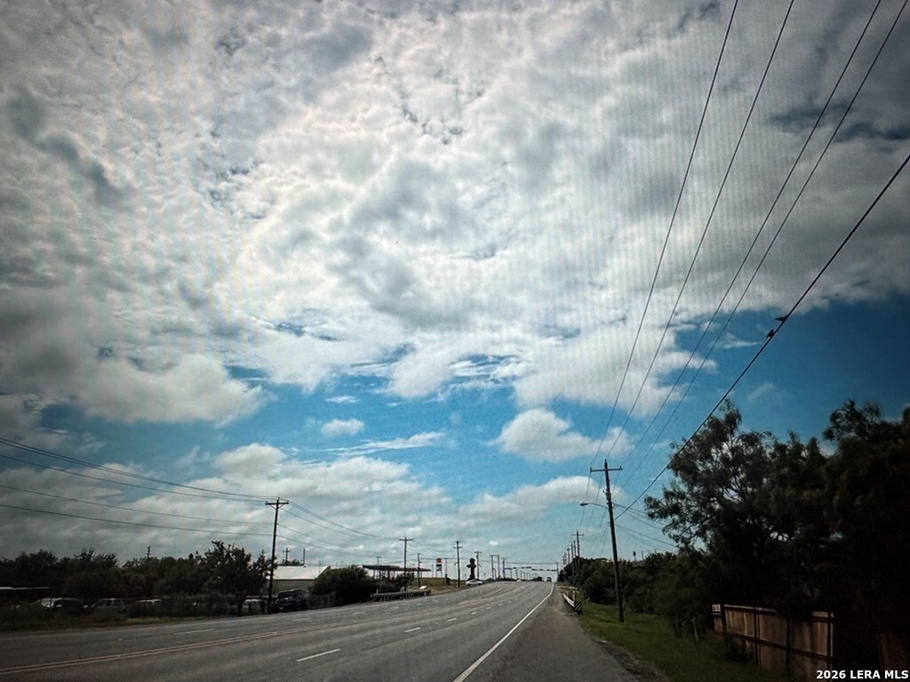 7216 Fm 1021 Eagle Pass TX 78852