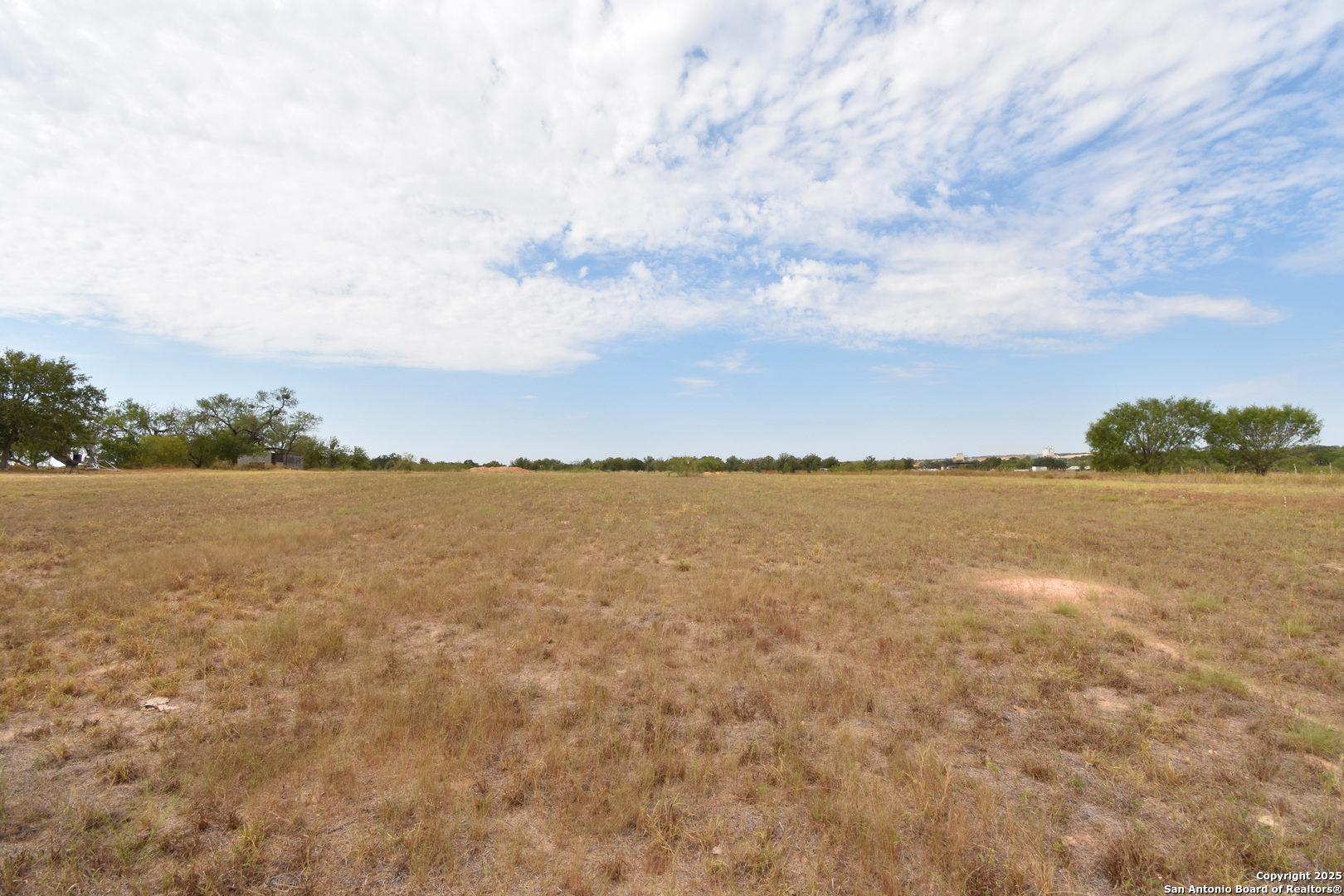 4.27 Acres Mathis Lane San Antonio TX 78264