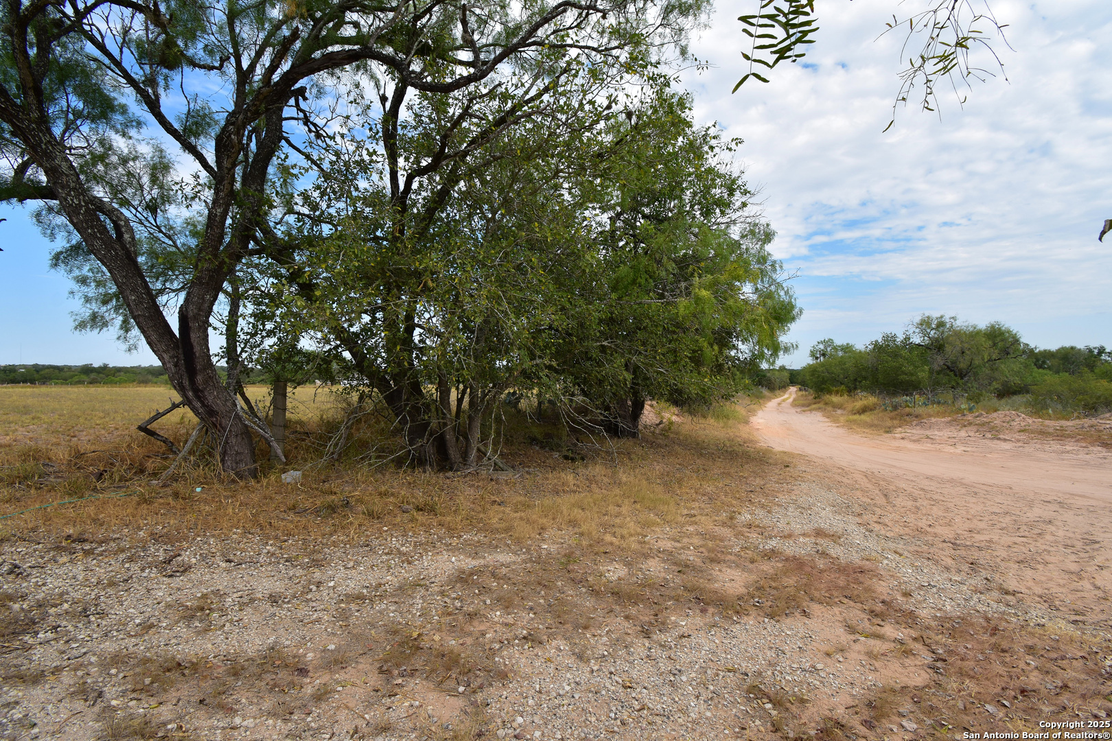 4.27 Acres Mathis Lane San Antonio TX 78264