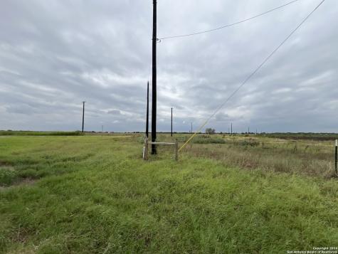 5155 St Hwy 97w Floresville TX 78114