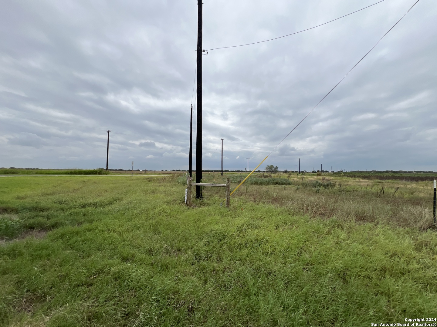 5155 St Hwy 97w Floresville TX 78114