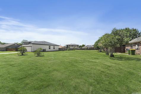 8497 Ventura Boulevard Selma TX 78154