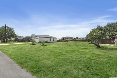 8497 Ventura Boulevard Selma TX 78154