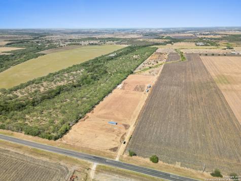 2415 Fm 1518 St Hedwig TX 78152