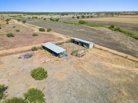 2415 Fm 1518 St Hedwig TX 78152
