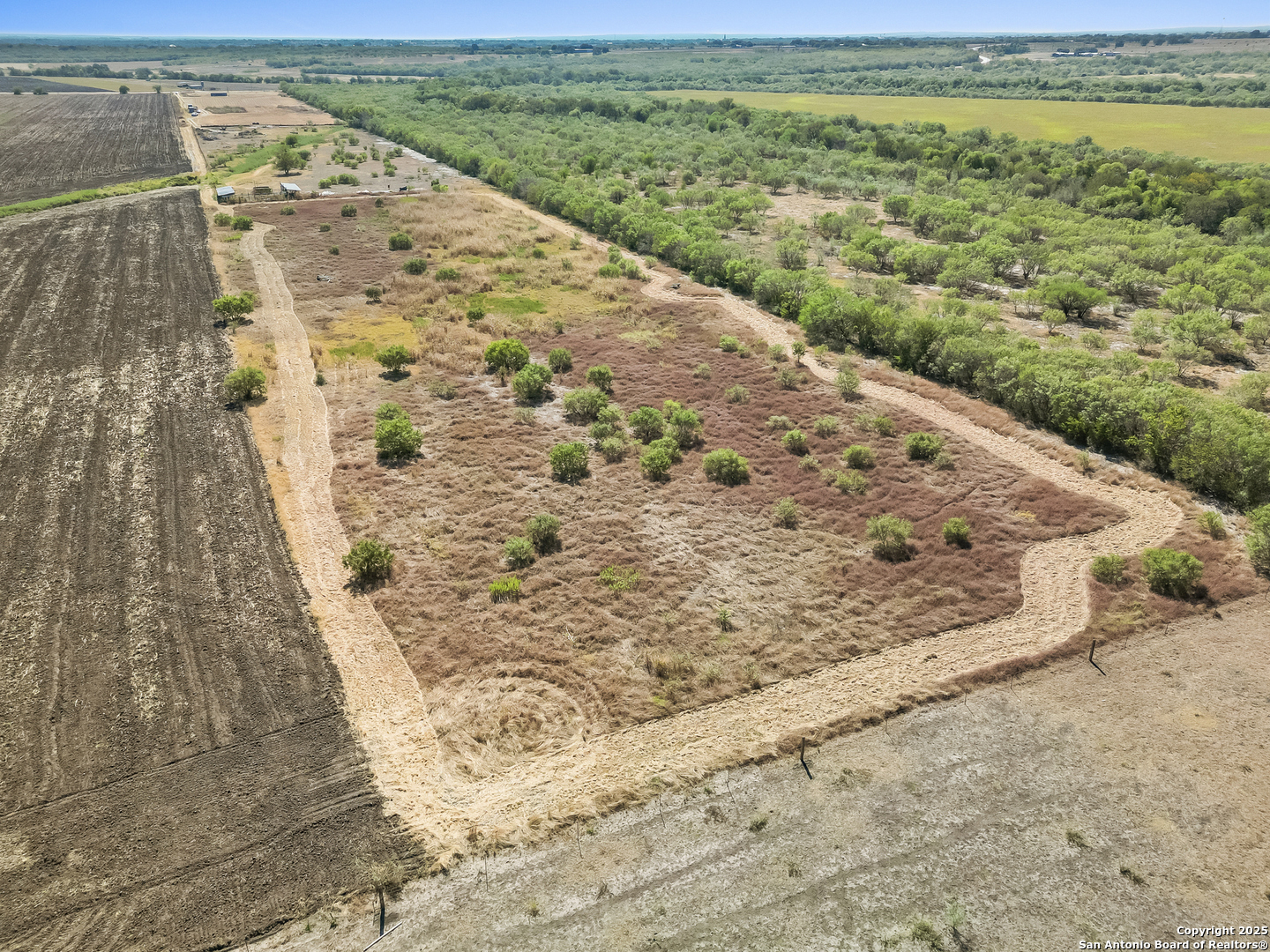 2415 Fm 1518 St Hedwig TX 78152