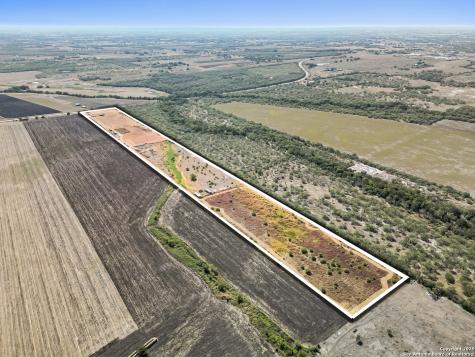 2415 Fm 1518 St Hedwig TX 78152