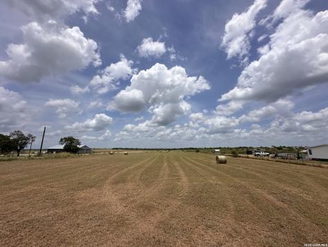 8378 State Highway 97 Gonzales TX 78629