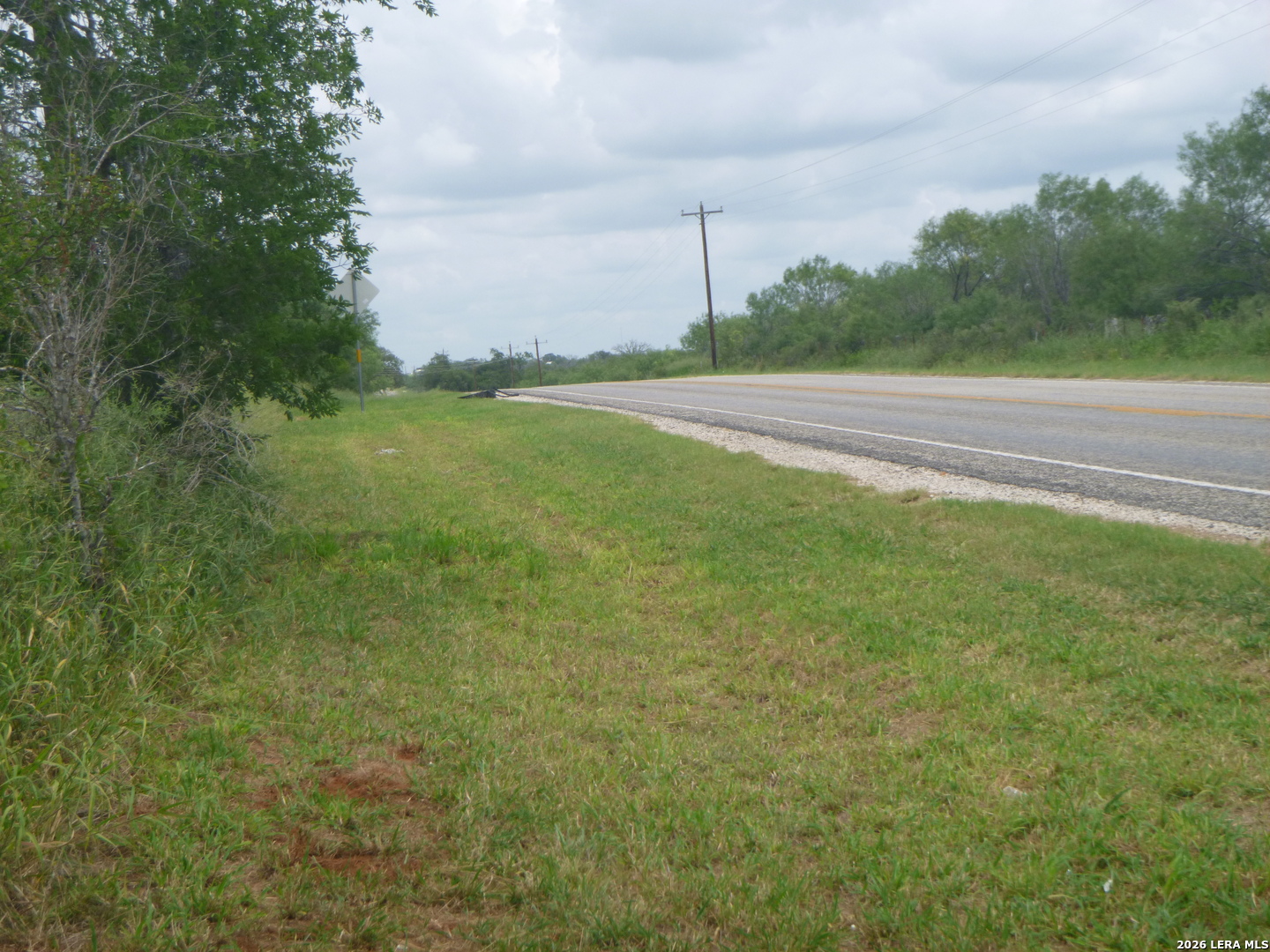 4253 E Fm 462 Moore TX 78057