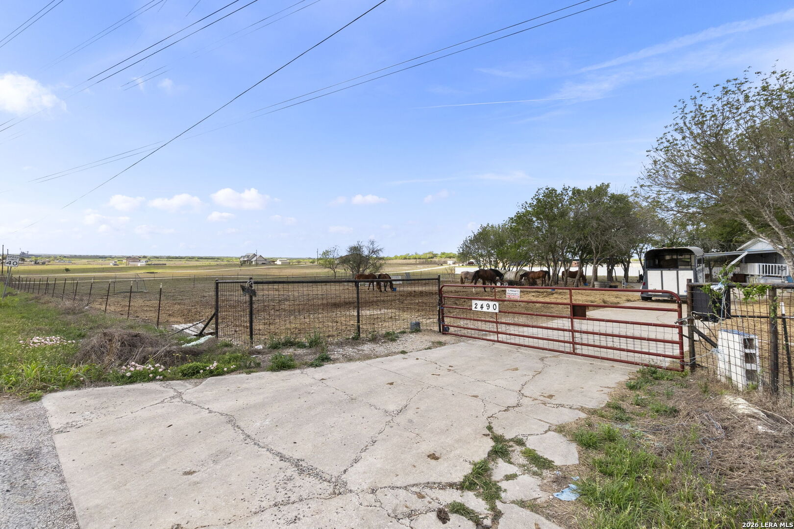 2490 Schwab Seguin TX 78155