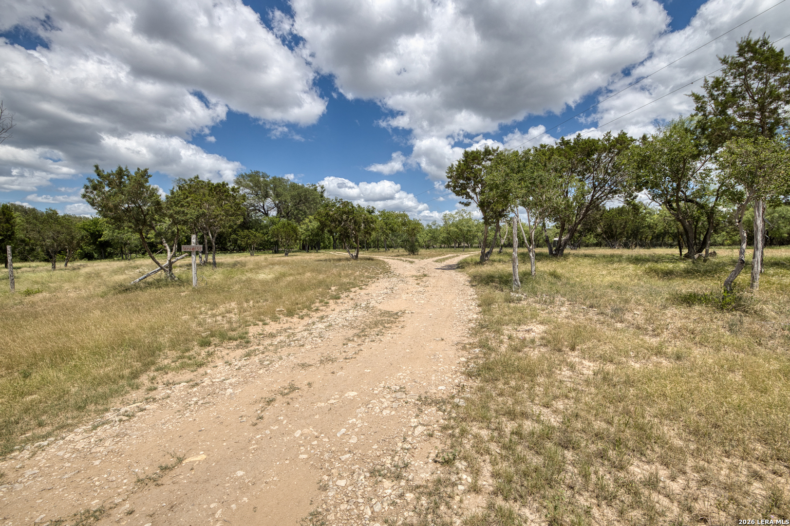 00 Cr 393 Camp Wood TX 78833
