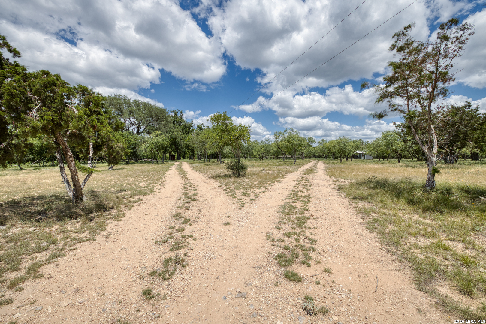 00 Cr 393 Camp Wood TX 78833
