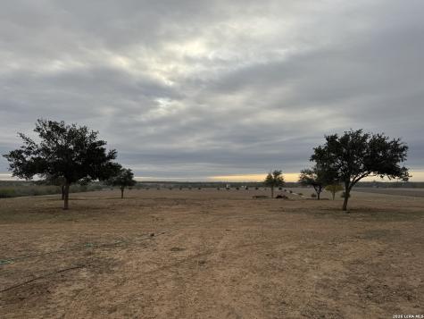 C.r 220 County Road 220 Floresville TX 78114