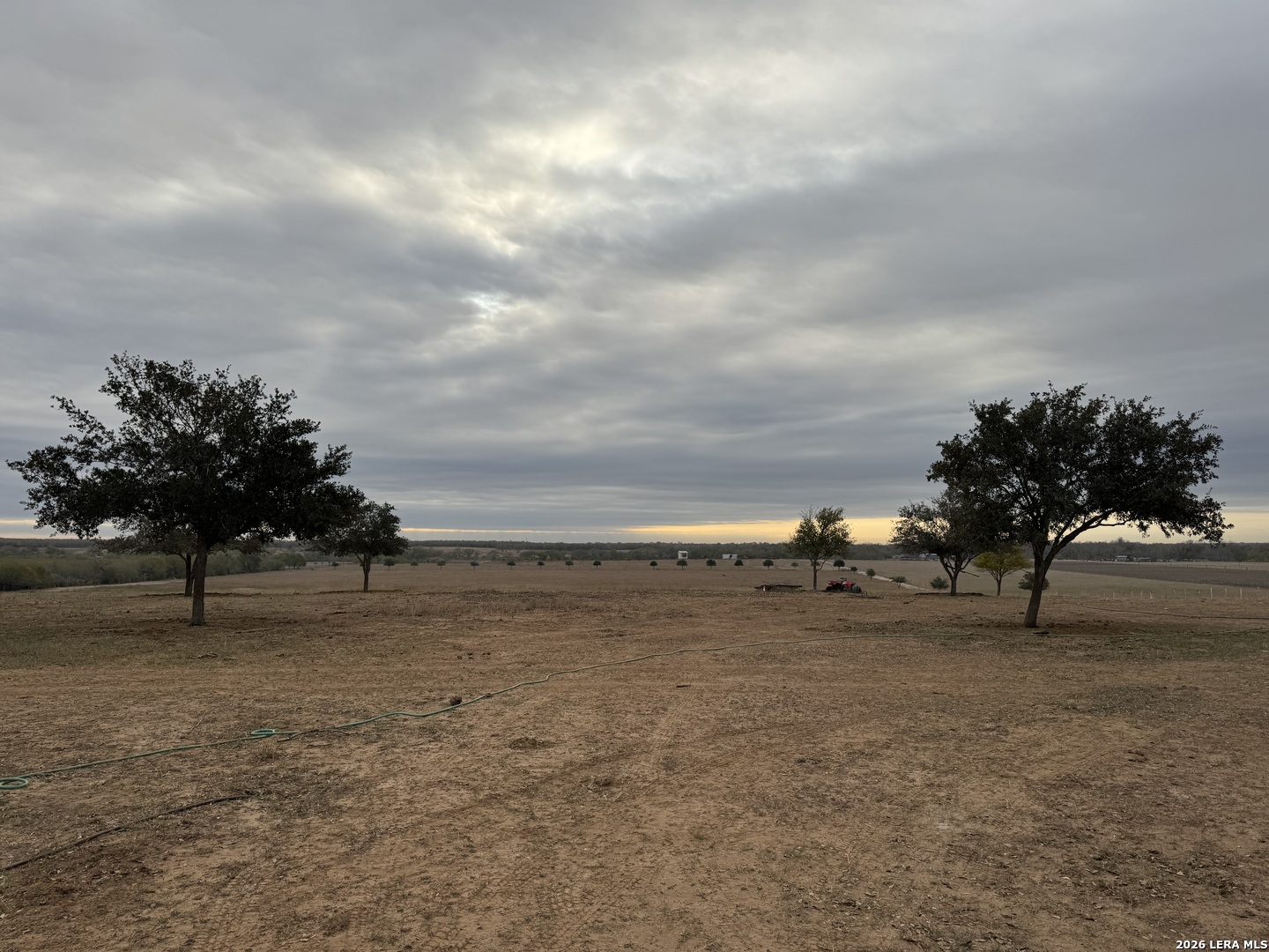 C.r 220 County Road 220 Floresville TX 78114