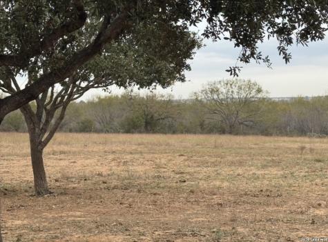 C.r 220 County Road 220 Floresville TX 78114