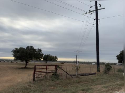C.r 220 County Road 220 Floresville TX 78114