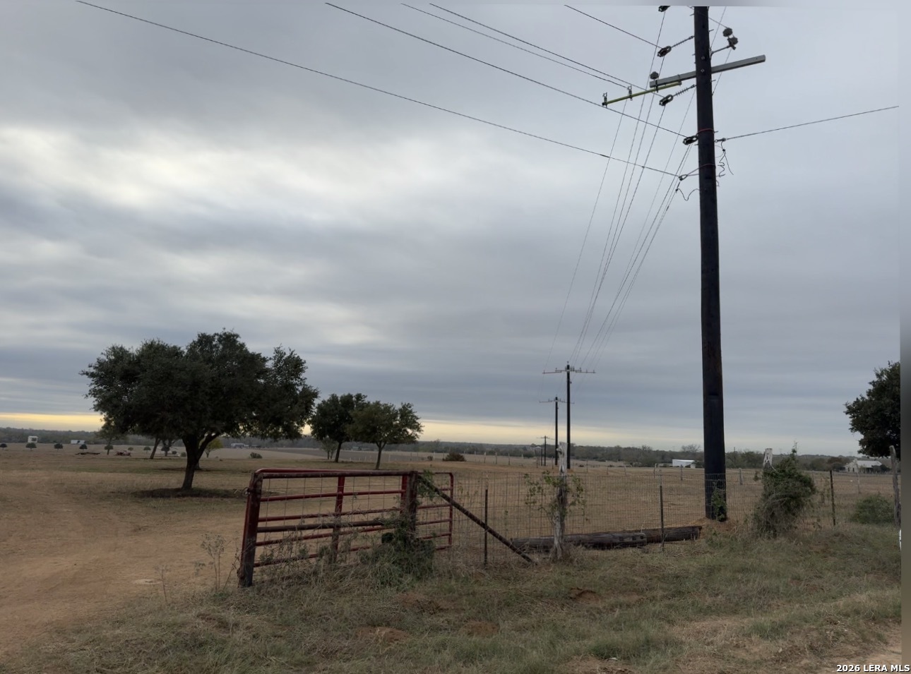 C.r 220 County Road 220 Floresville TX 78114
